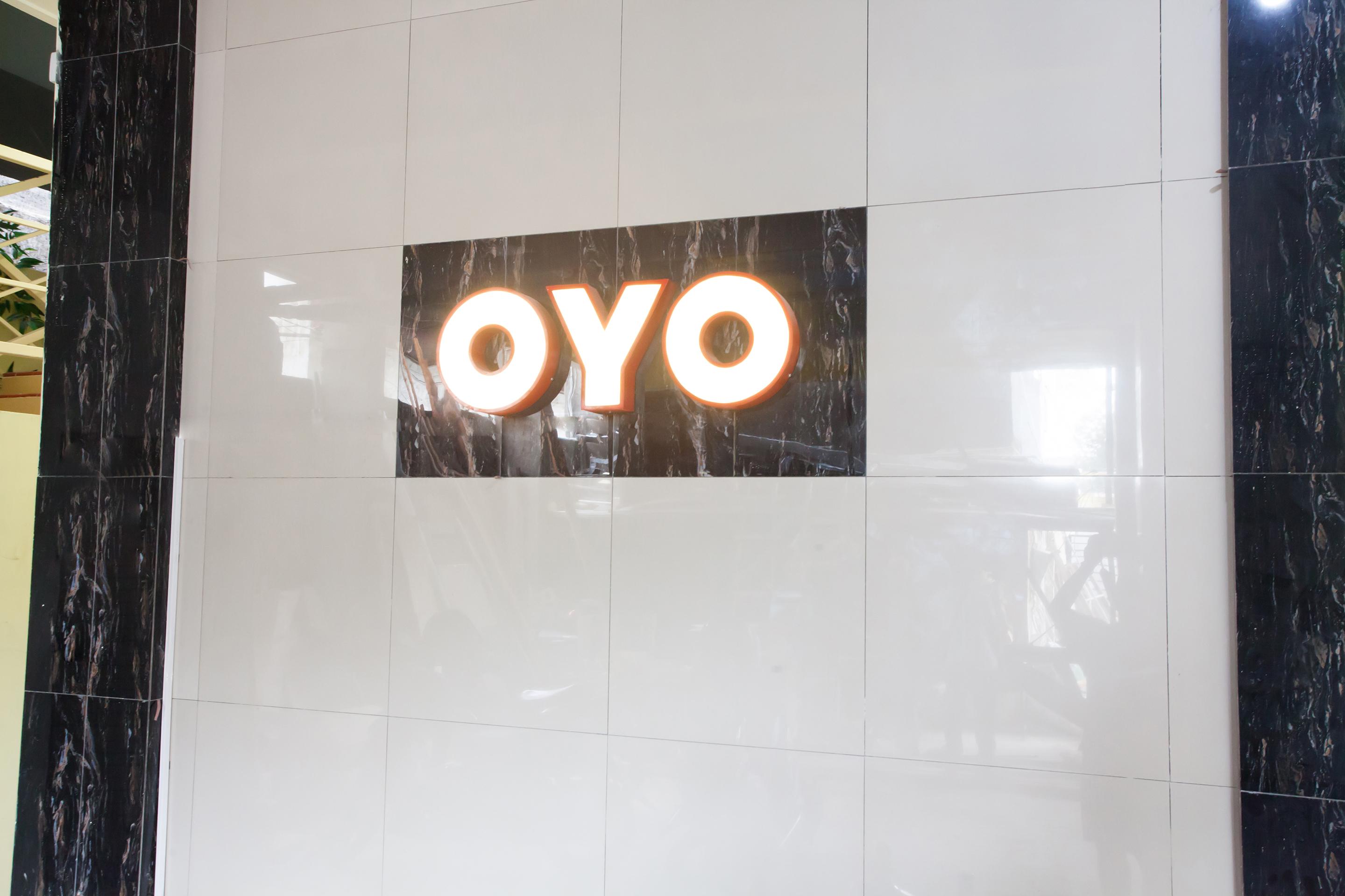 OYO 990 Stadion Residence Syariah Medan Bagian luar foto
