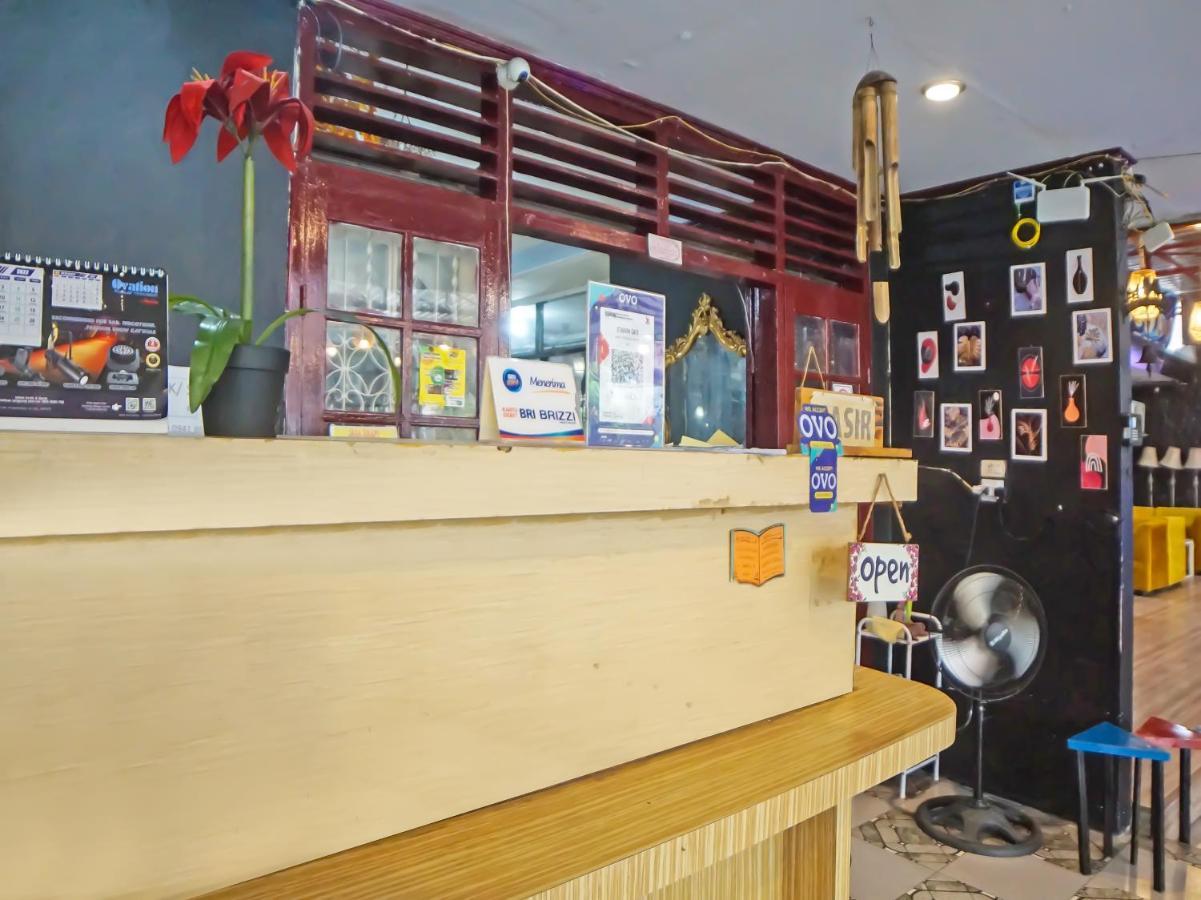 OYO 990 Stadion Residence Syariah Medan Bagian luar foto