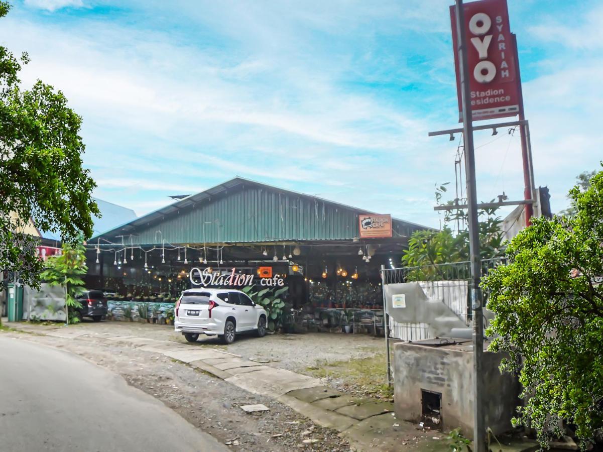 OYO 990 Stadion Residence Syariah Medan Bagian luar foto